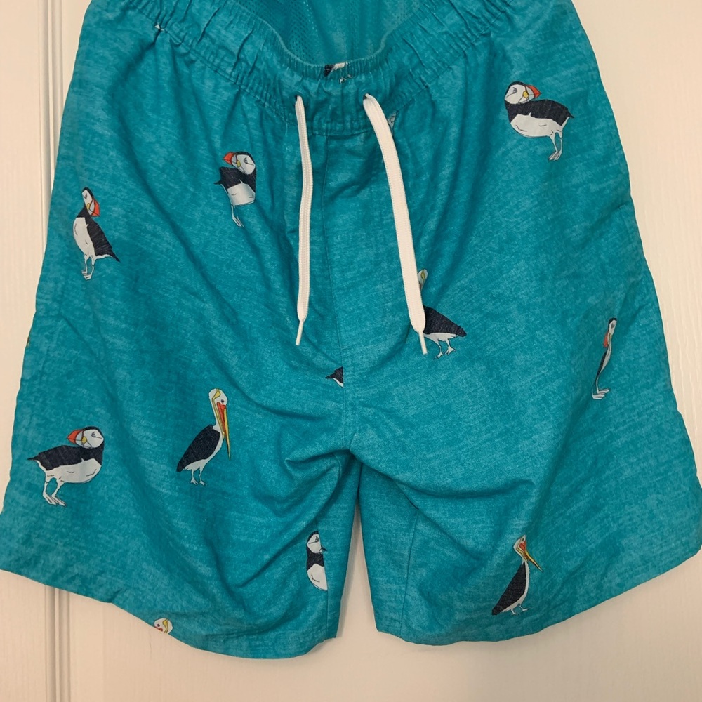 Old Navy mens swim shorts Size M